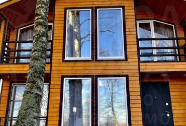 Коттедж с баней и горячей купелью. 