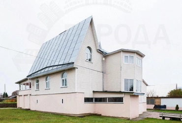 Коттедж 400 м² на участке 20 сот.