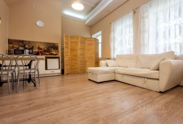 2-этажный дом, 250 м²

