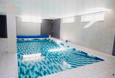 10-к. и более дом, 700 м²