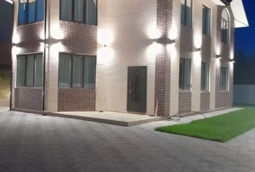 Дом 200 м² на участке 10 сот.