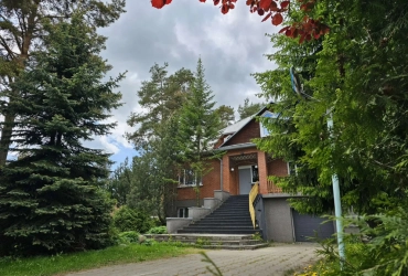 6-к. дом, 370 м²