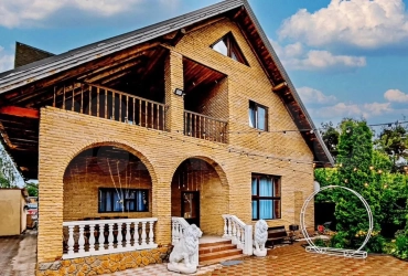 10-к. и более коттедж, 500 м²