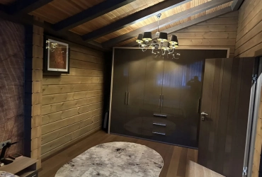 Коттедж 500 м² на участке 7 сот.